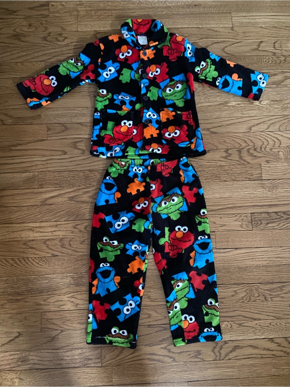 EUC Japanese Sesame Street Elmo + Cookie Monster Pajamas Set top + bottom 5 year